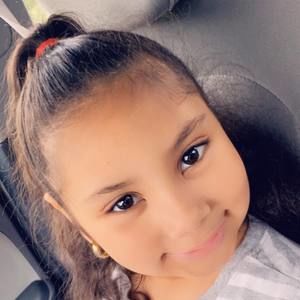 Meet your Posher, Anabel